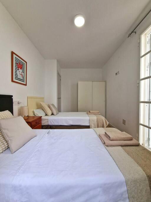 Encantador Duplex Para 6 A 1 Minuto De La Playa เบนัลมาเดนา ภายนอก รูปภาพ