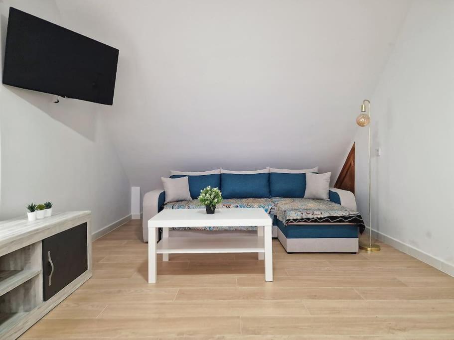 Encantador Duplex Para 6 A 1 Minuto De La Playa เบนัลมาเดนา ภายนอก รูปภาพ