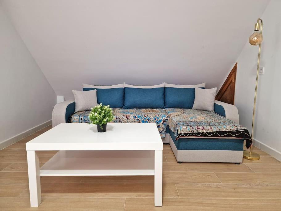 Encantador Duplex Para 6 A 1 Minuto De La Playa เบนัลมาเดนา ภายนอก รูปภาพ