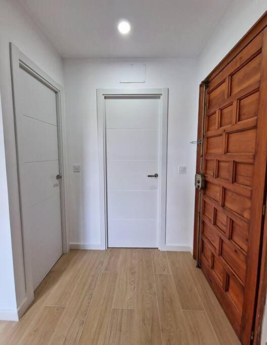 Encantador Duplex Para 6 A 1 Minuto De La Playa เบนัลมาเดนา ภายนอก รูปภาพ